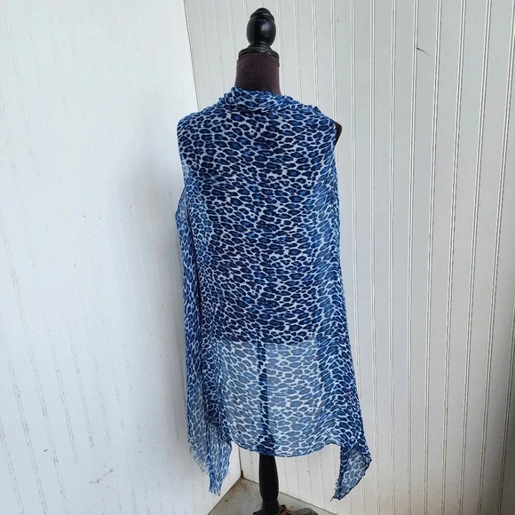 Tommy Bahamas Women Shawl Wrap Poncho Open Front Cape BLUE Leopard Lightweight - Picture 6 of 12